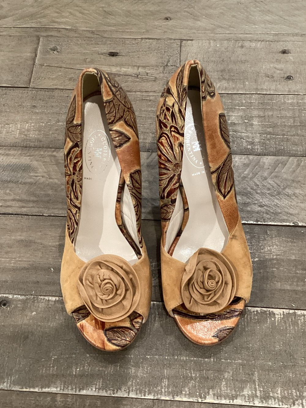 Cuoieria  Fiorentina Floral Suede Peep-Toe Heels in Tan with Rose Accent